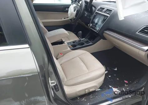 2018 Subaru Outback 3.6R Limited z USA, uszkodzony, nr VIN 4S4BSENC5J3278911